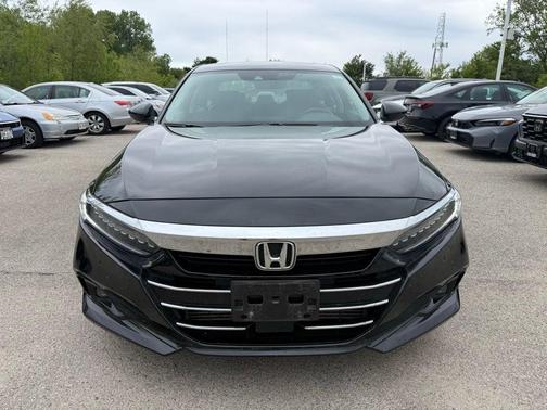 Crystal Black Pearl 2022 Honda Accord EX-L 1.5T