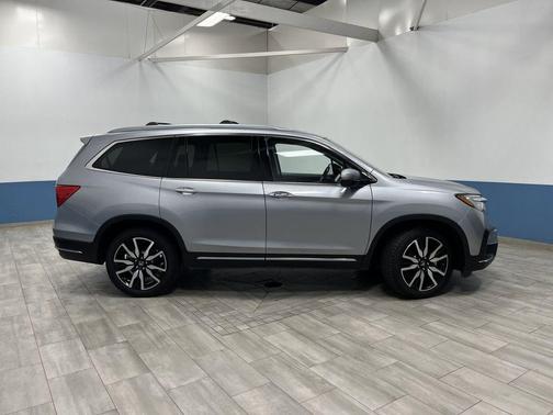 2020 Honda Pilot Touring 8-Passenger