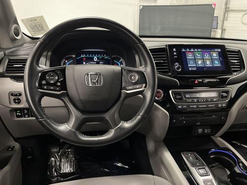 2020 Honda Pilot Touring 8-Passenger