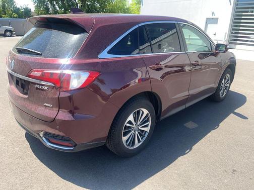 Modern Steel Metallic 2017 Acura RDX Advance Package