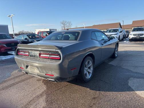 2019 Dodge Challenger SXT