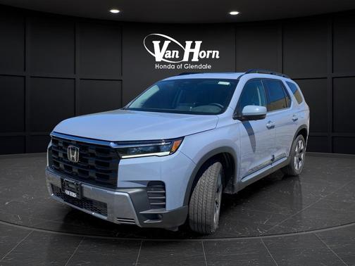 Sonic Gray Pearl 2026 Honda Pilot Elite