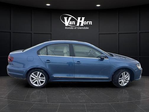 2017 Volkswagen Jetta 1.8T SEL
