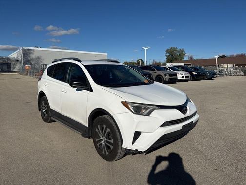 2017 Toyota RAV4 LE