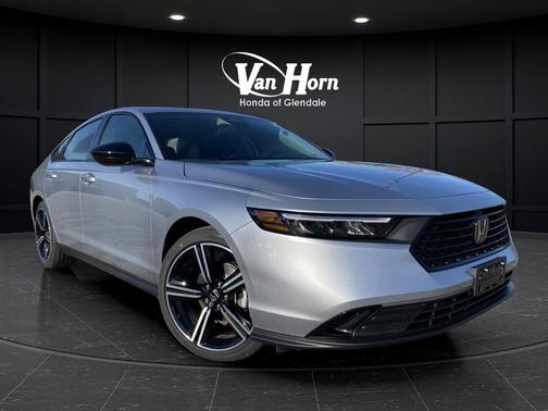 Solar Silver Metallic 2026 Honda Accord SE