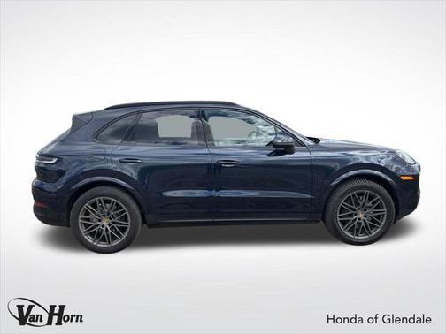 2024 Porsche Cayenne Base