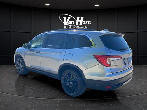 Lunar Silver Metallic 2022 Honda Pilot AWD Special Edition