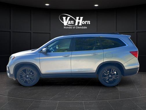 Lunar Silver Metallic 2022 Honda Pilot AWD Special Edition