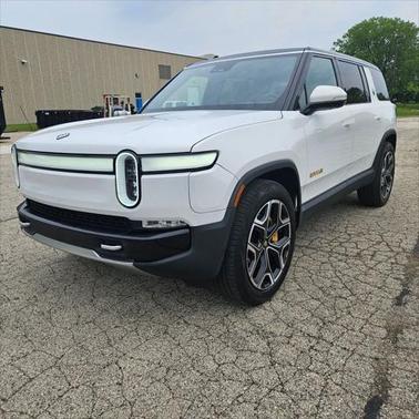 2023 Rivian R1S Adventure