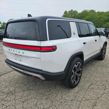 2023 Rivian R1S Adventure