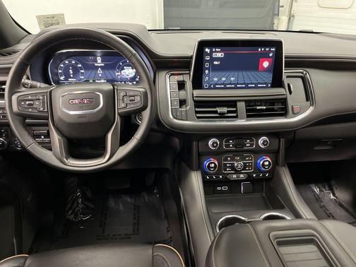 2024 GMC Yukon 4WD AT4