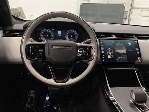 2024 Land Rover Range Rover Velar P250 SE R-Dynamic