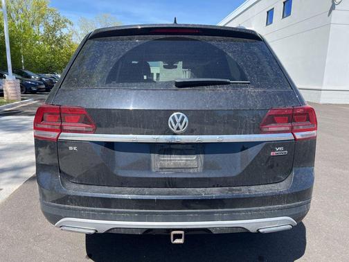 Deep Black Pearl Metallic 2019 Volkswagen Atlas 3.6L SE w/Technology