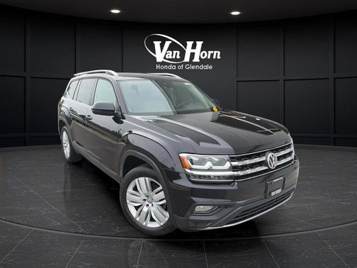 Deep Black Pearl Metallic 2019 Volkswagen Atlas 3.6L SE w/Technology
