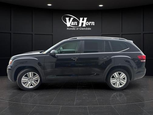 Deep Black Pearl Metallic 2019 Volkswagen Atlas 3.6L SE w/Technology