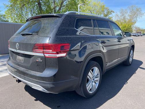 Deep Black Pearl Metallic 2019 Volkswagen Atlas 3.6L SE w/Technology