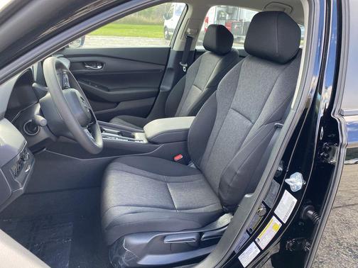 2025 Honda Accord LX 1.5T