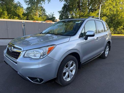 Ice Silver Metallic 2015 Subaru Forester 2.5i Limited