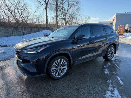 2020 Toyota Highlander Hybrid Platinum