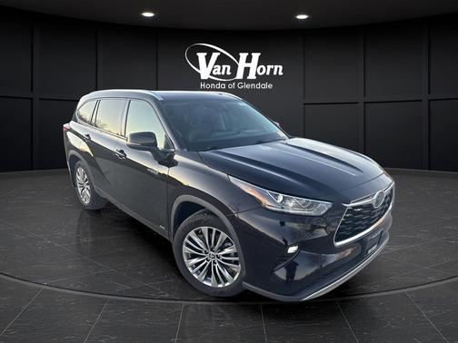 2020 Toyota Highlander Hybrid Platinum