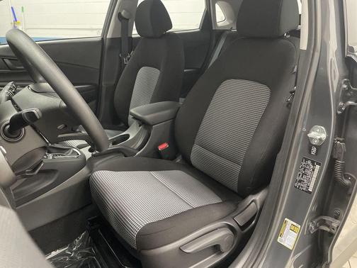 2023 Hyundai KONA SE