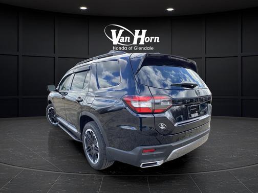 2026 Honda Pilot Touring 8-Passenger