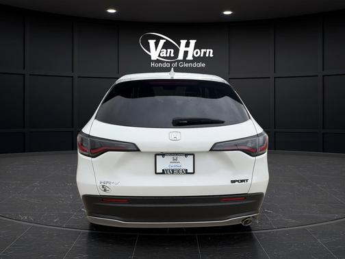 Platinum White Pearl 2024 Honda HR-V Sport