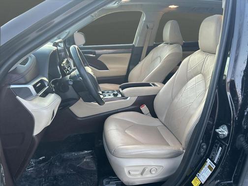 2020 Toyota Highlander Platinum