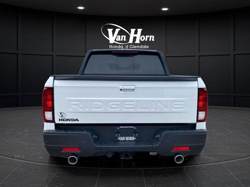 Platinum White Pearl 2026 Honda Ridgeline Black