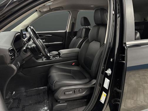 2023 Honda Pilot AWD EX-L 8 Passenger