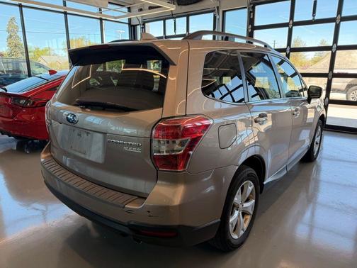 Burnished Bronze Metallic 2016 Subaru Forester 2.5i Limited