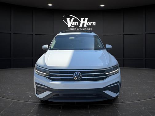 White 2022 Volkswagen Tiguan 2.0T SE 4MOTION