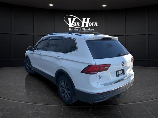 White 2022 Volkswagen Tiguan 2.0T SE 4MOTION