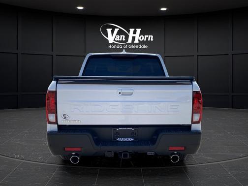 Platinum White Pearl 2026 Honda Ridgeline RTL