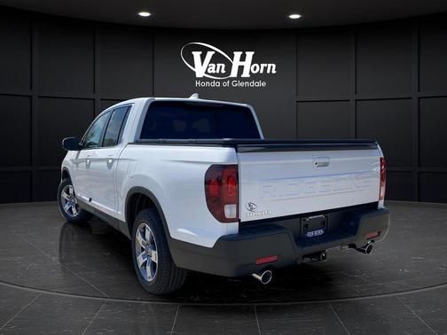 Platinum White Pearl 2026 Honda Ridgeline RTL
