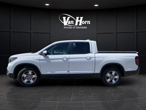 Platinum White Pearl 2026 Honda Ridgeline RTL