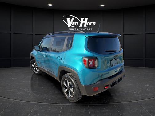 Bikini Metallic Clearcoat 2022 Jeep Renegade Trailhawk