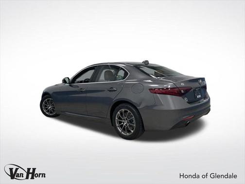 2018 Alfa Romeo Giulia Base