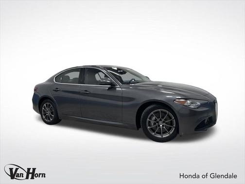 2018 Alfa Romeo Giulia Base