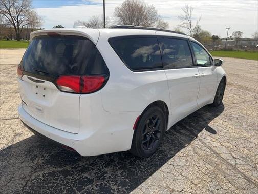 2019 Chrysler Pacifica Touring-L Plus