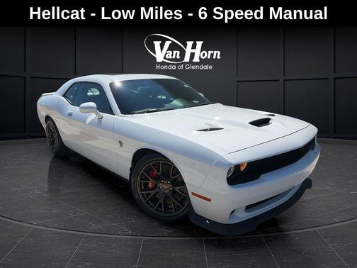 Bright White Clearcoat 2016 Dodge Challenger SRT Hellcat