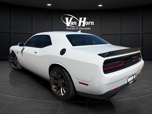 Bright White Clearcoat 2016 Dodge Challenger SRT Hellcat