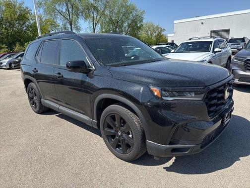 Crystal Black Pearl 2025 Honda Pilot Black Edition