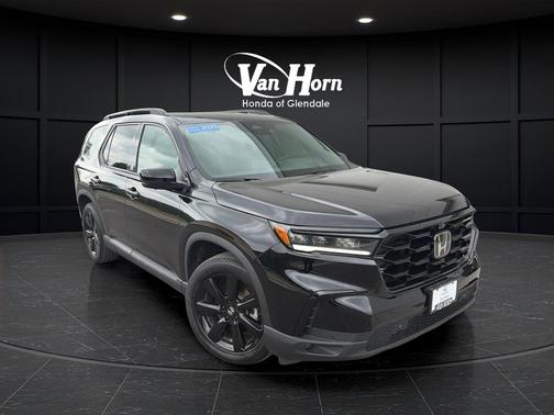 Crystal Black Pearl 2025 Honda Pilot Black Edition