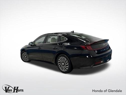 2023 Hyundai SONATA Hybrid Limited
