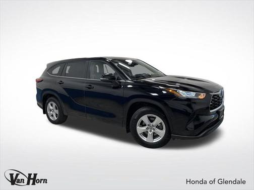 2024 Toyota Highlander LE