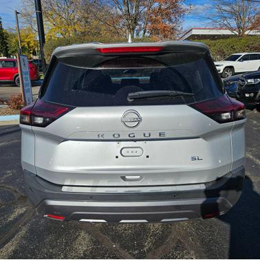 2022 Nissan Rogue SL