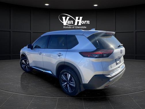 2022 Nissan Rogue SL