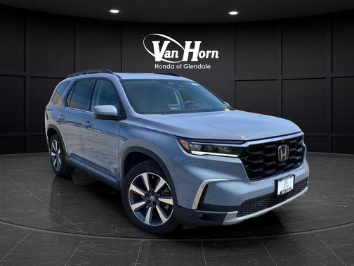 Gray 2023 Honda Pilot AWD Elite