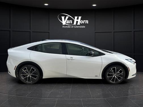 2024 Toyota Prius XLE